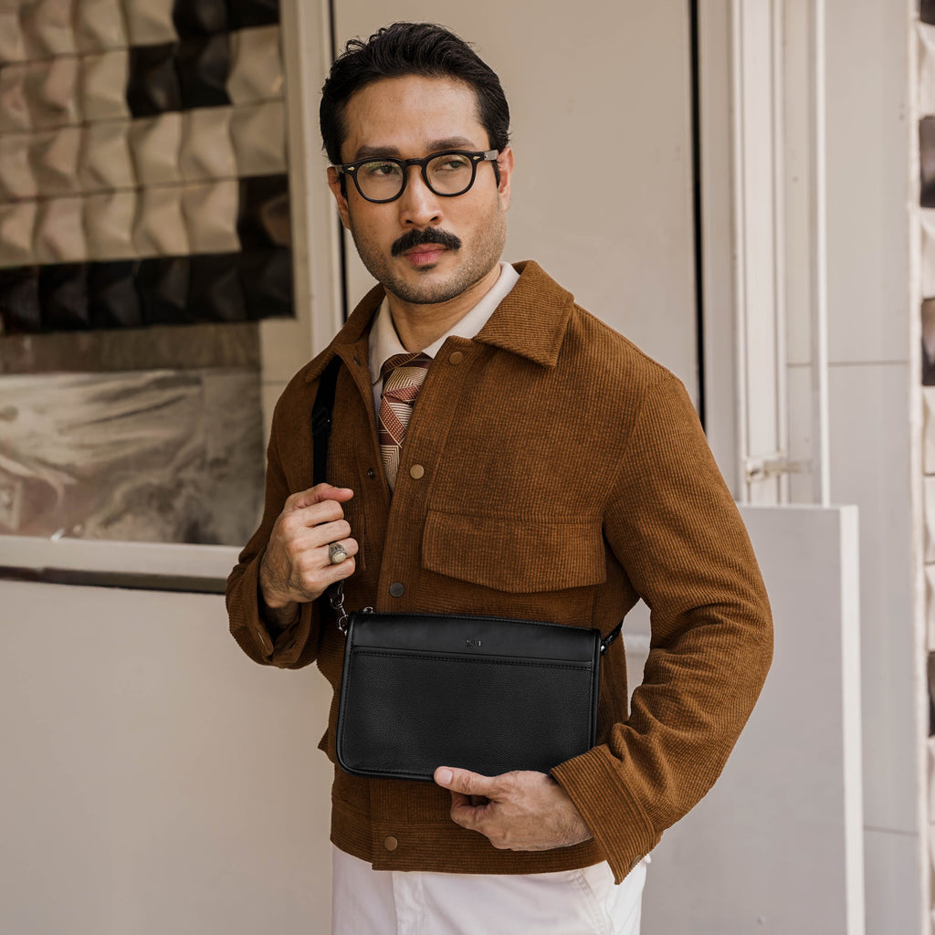 AXEL Sling Bag