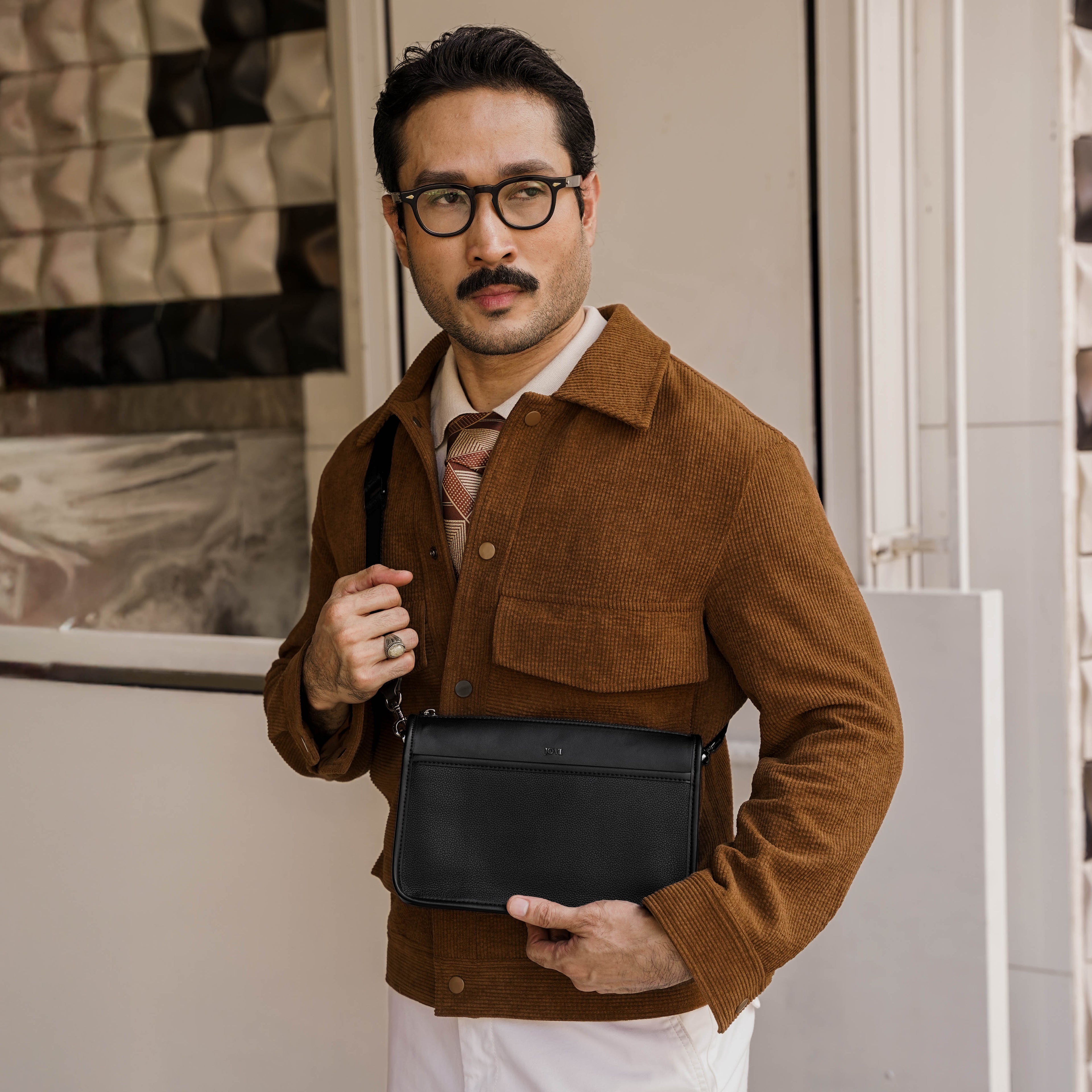 AXEL Sling Bag