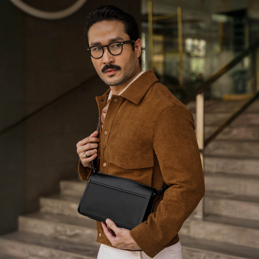 AXEL Sling Bag
